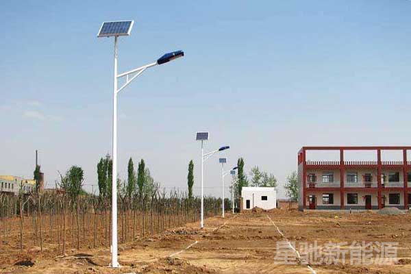 8米路燈桿價格多少錢一套？全面解析影響費用的關(guān)鍵因素